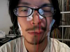 Man electrocutes his face in the name of music